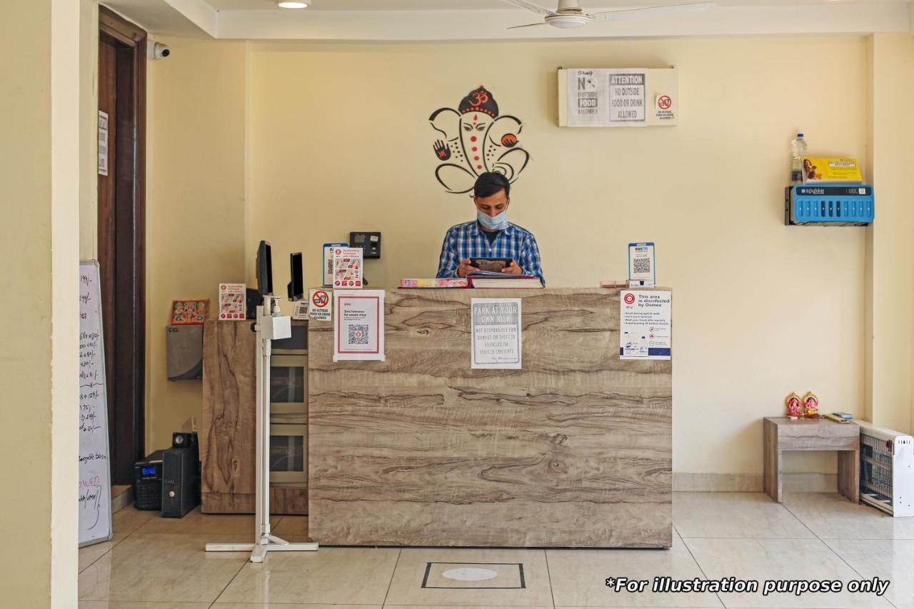 Oyo Hotel Apple Inn Surat Ngoại thất bức ảnh